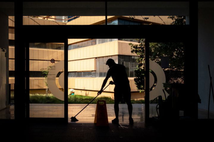 Beneficios claros: razones clave para contratar una empresa de limpieza en A Coruña